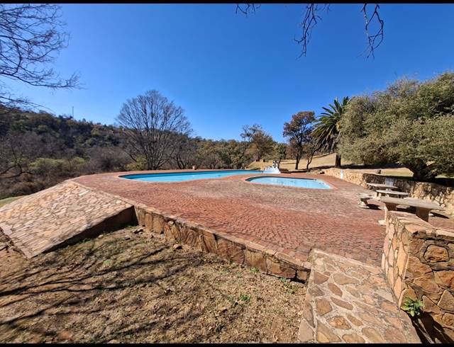 2 BEDROOM HOUSE FOR SALE IN GROOTFONTEIN
